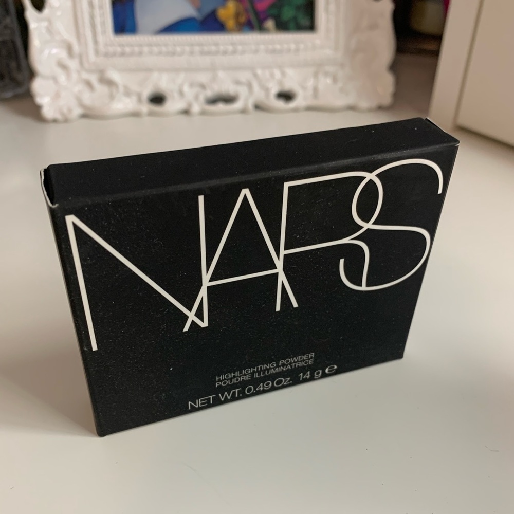 NARS Highlighting Powder - Picture 2 of 4
